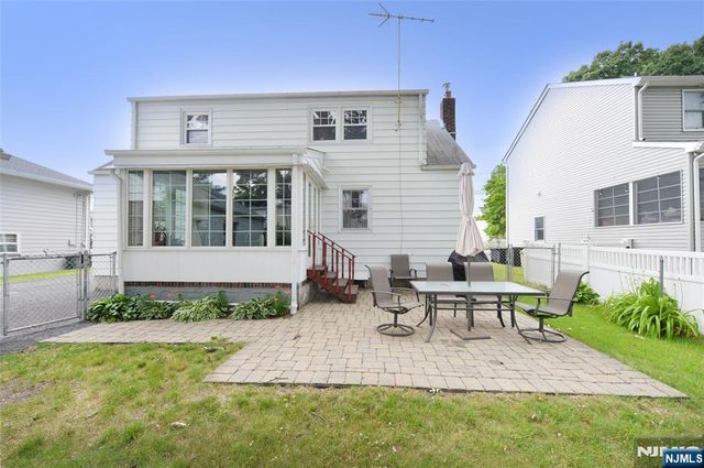 3-21 27th Street, Fair Lawn, NJ 07410