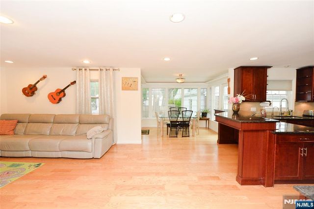 3-21 27th Street, Fair Lawn, NJ 07410