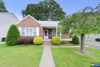 3-21 27th Street, Fair Lawn, NJ 07410