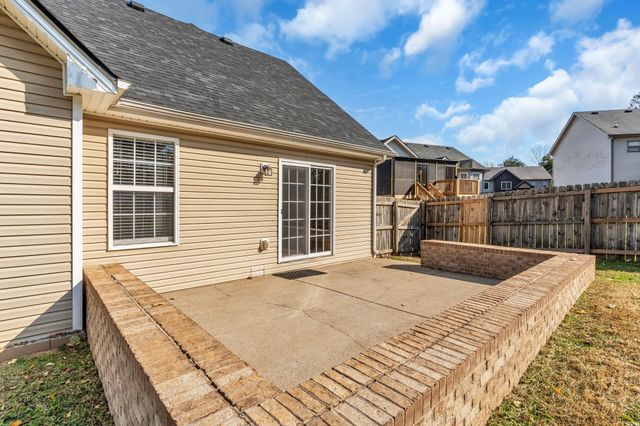 1145 Channelview Ct, Clarksville, TN 37040