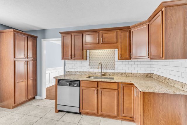 1145 Channelview Ct, Clarksville, TN 37040