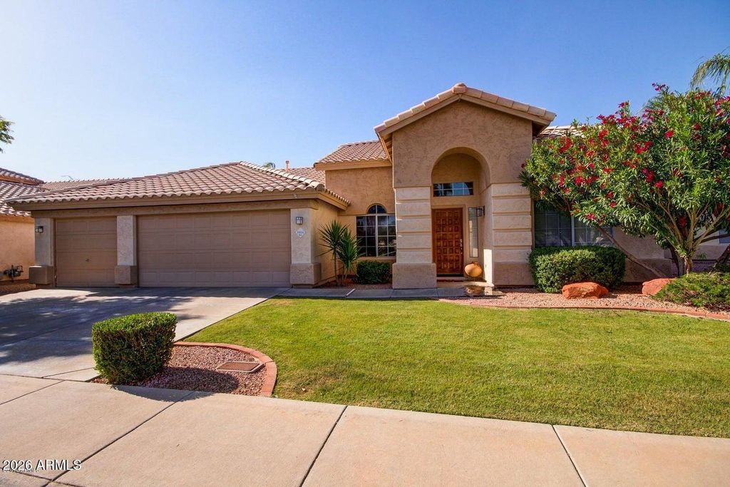3514 E TOPEKA Drive, Phoenix, AZ 85050 — photo 2