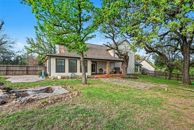 969 Three Skillet Road, Springtown, TX 76082