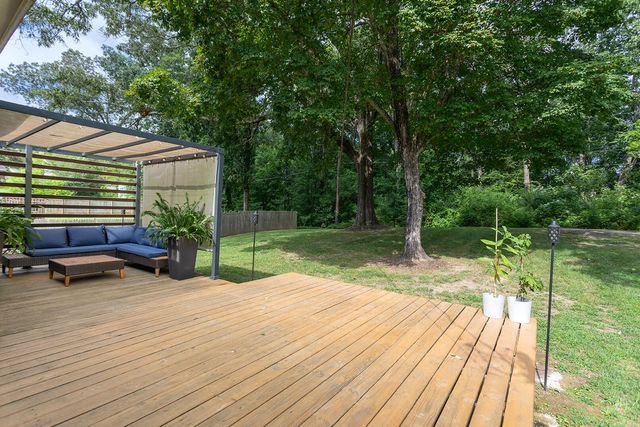 8903 Bay View Drive, Chattanooga, TN 37416