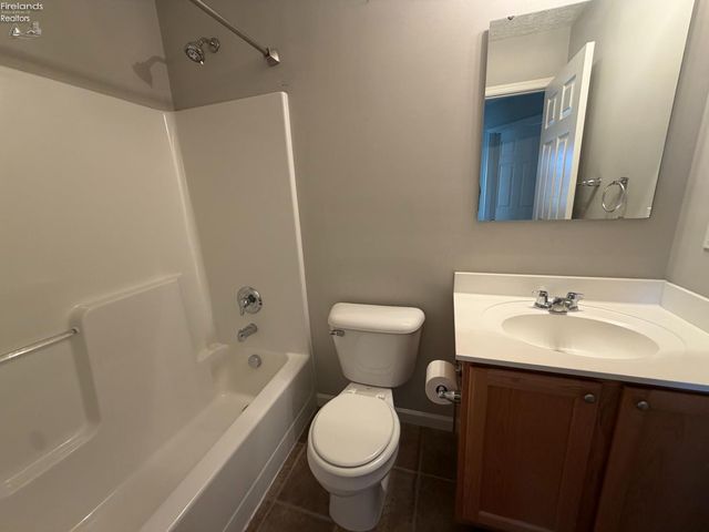 6510 Buttercup, Lorain, OH 44053
