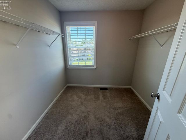 6510 Buttercup, Lorain, OH 44053