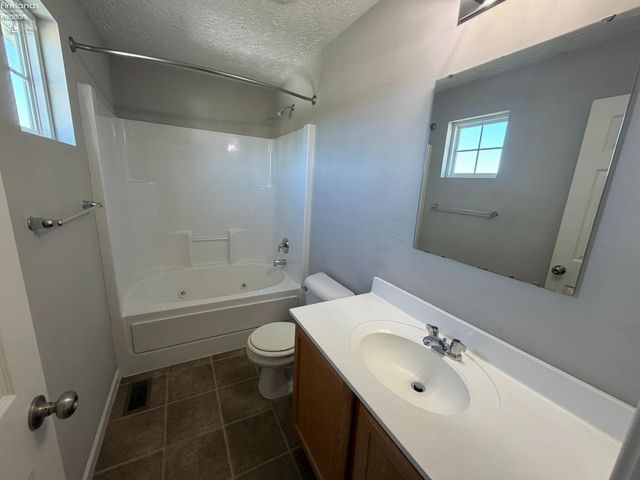 6510 Buttercup, Lorain, OH 44053