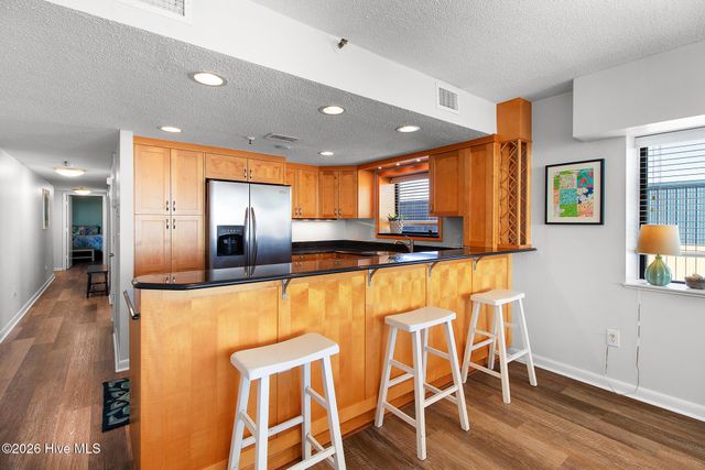 211 Arendell Street 401 Leeward Harbor, Morehead City, NC 28557