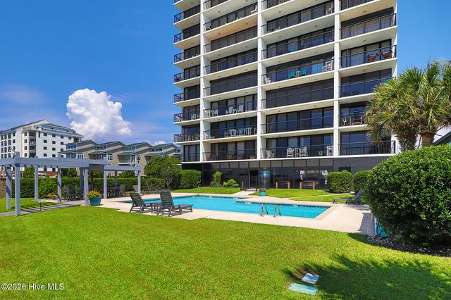 211 Arendell Street 401 Leeward Harbor, Morehead City, NC 28557