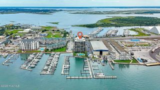 211 Arendell Street 401 Leeward Harbor, Morehead City, NC 28557