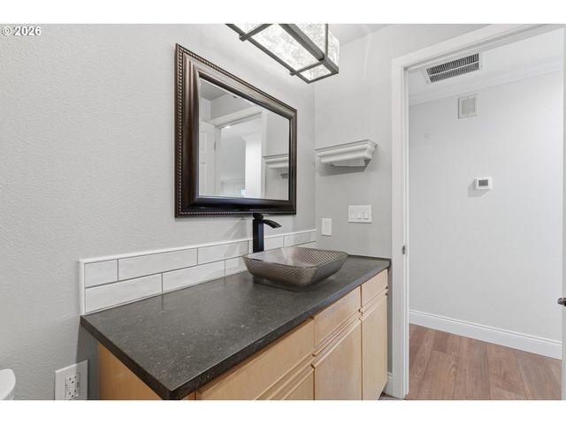 2901 Se BALBOA Dr, Vancouver, WA 98683