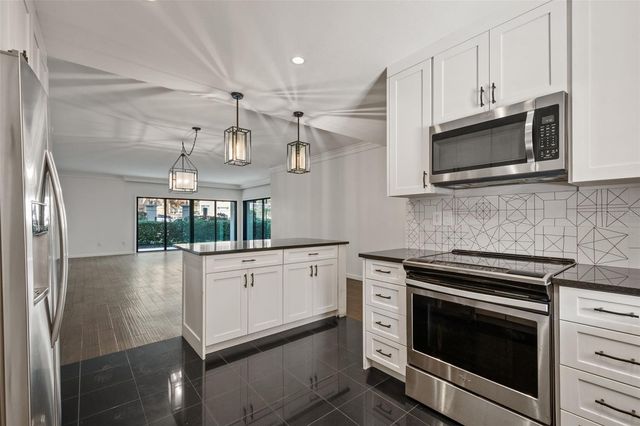 106 S INTERLACHEN AVENUE 118, Winter Park, FL 32789