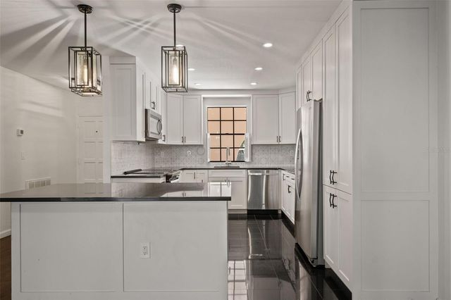 106 S INTERLACHEN AVENUE 118, Winter Park, FL 32789