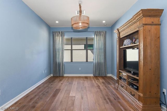 9336 Glenforest DR, Naples, FL 34120