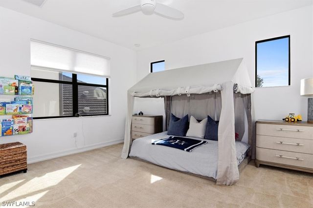 9336 Glenforest DR, Naples, FL 34120