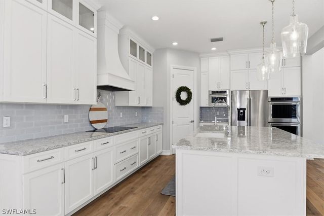 9336 Glenforest DR, Naples, FL 34120