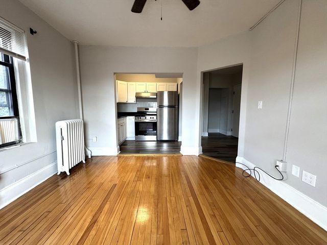 333 Broadway 12, Somerville, MA 02145