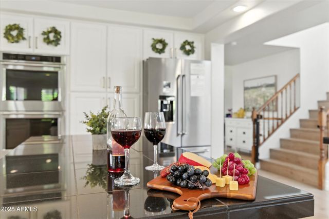 1568 E CANYON Way, Chandler, AZ 85249