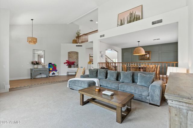 1568 E CANYON Way, Chandler, AZ 85249