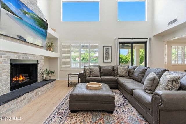 1568 E CANYON Way, Chandler, AZ 85249