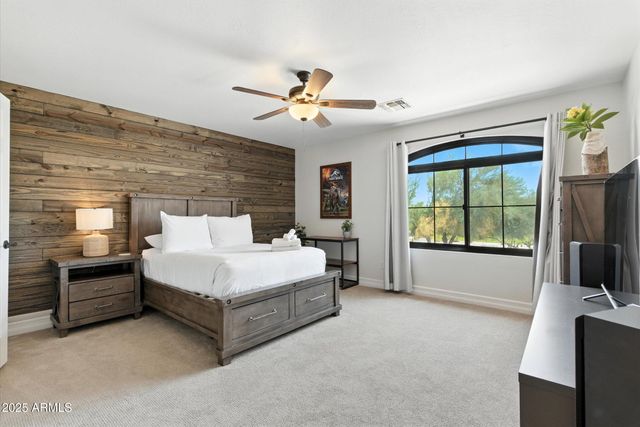 1568 E CANYON Way, Chandler, AZ 85249