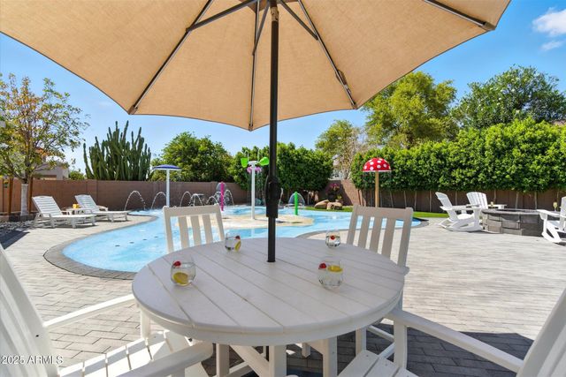 1568 E CANYON Way, Chandler, AZ 85249