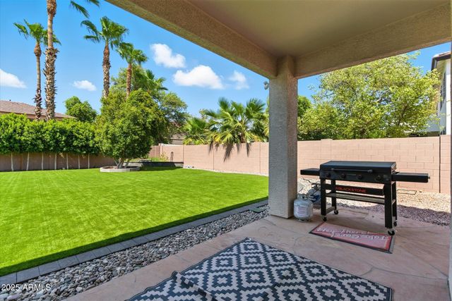 1568 E CANYON Way, Chandler, AZ 85249
