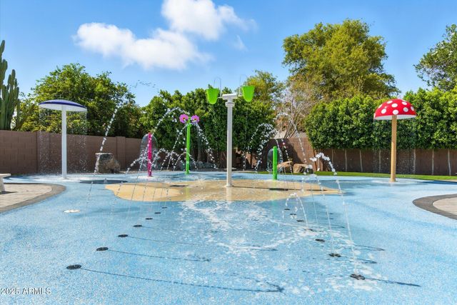 1568 E CANYON Way, Chandler, AZ 85249