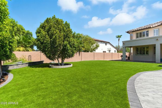 1568 E CANYON Way, Chandler, AZ 85249