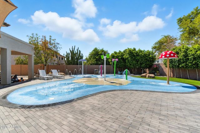 1568 E CANYON Way, Chandler, AZ 85249