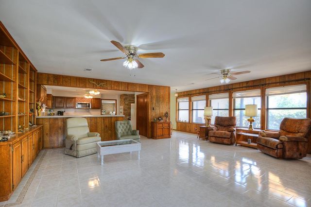 307 Westway Dr, Kerrville, TX 78028