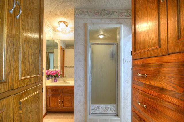 307 Westway Dr, Kerrville, TX 78028