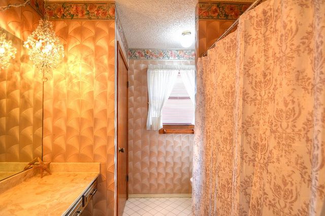 307 Westway Dr, Kerrville, TX 78028