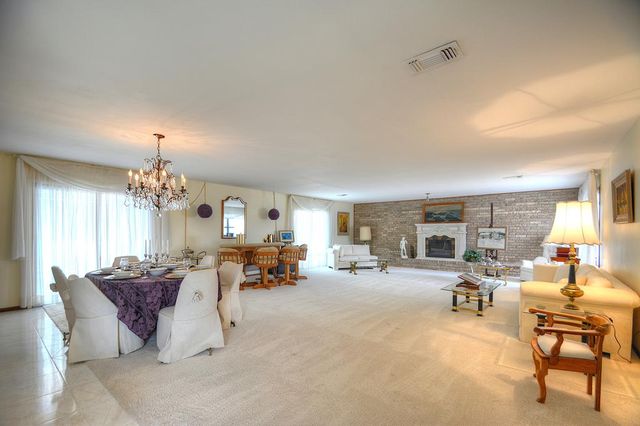 307 Westway Dr, Kerrville, TX 78028