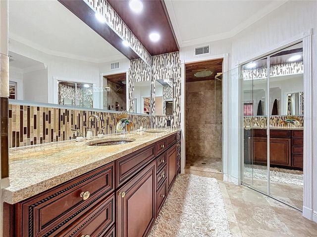 1200 COUNTRY CLUB DR 5404, Largo, FL 33771