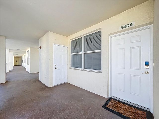 1200 COUNTRY CLUB DR 5404, Largo, FL 33771