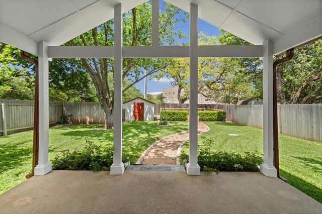 1810 Summer Rain DR, Cedar Park, TX 78613