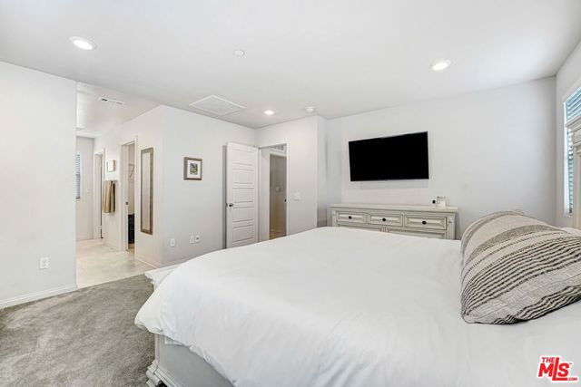 11809 Vienna Lane, Los Angeles, CA 90047