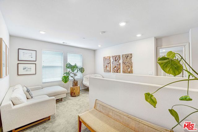 11809 Vienna Lane, Los Angeles, CA 90047