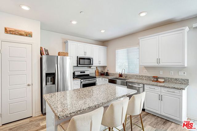 11809 Vienna Lane, Los Angeles, CA 90047