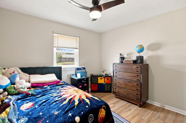 209 Cathay Road, Wilmington, NC 28412