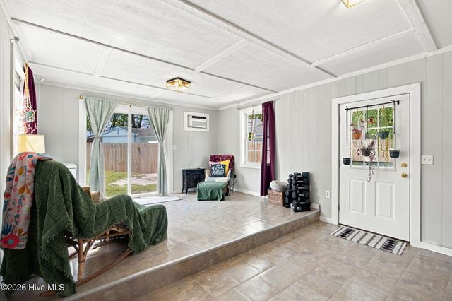 209 Cathay Road, Wilmington, NC 28412