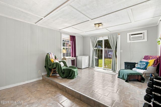 209 Cathay Road, Wilmington, NC 28412