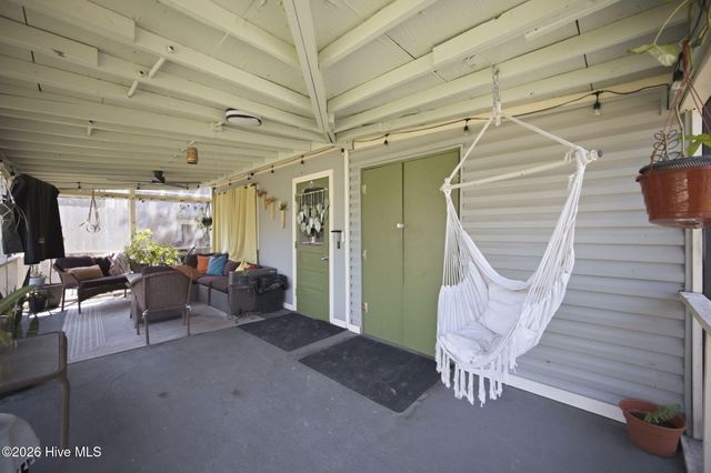 209 Cathay Road, Wilmington, NC 28412