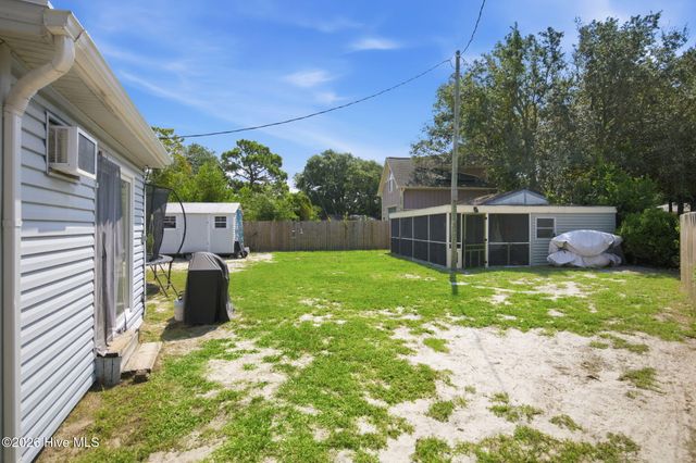 209 Cathay Road, Wilmington, NC 28412