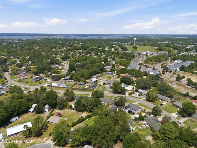 209 Cathay Road, Wilmington, NC 28412