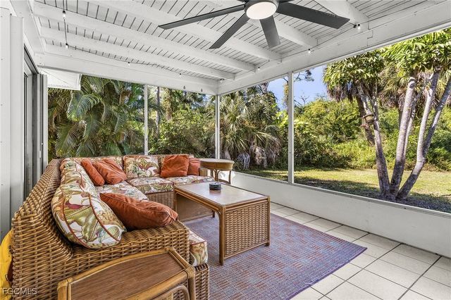 3628 Tropical Point DR, St James City, FL 33956