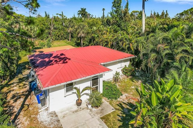 3628 Tropical Point DR, St James City, FL 33956