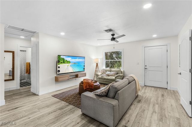 3628 Tropical Point DR, St James City, FL 33956