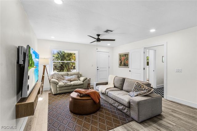 3628 Tropical Point DR, St James City, FL 33956